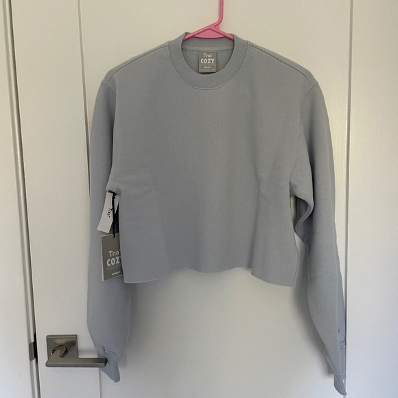 Aritzia-TNA Cropped “Cozy Perfect” Sweatshirt - Picture 1 of 4